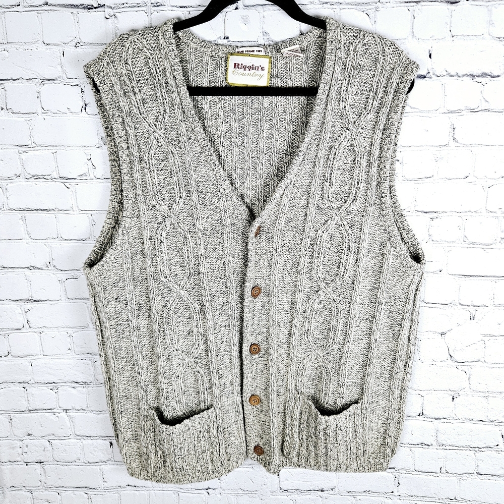 VINTAGE | Riggin's Country wool blend fisherman cable knit button-up vest